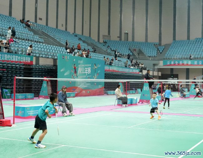 2026年世界东西南朔中羽毛球大赛青少年赛北京分站赛6月19日至21日举行（图片开始：中国羽毛球协会官方公众号)